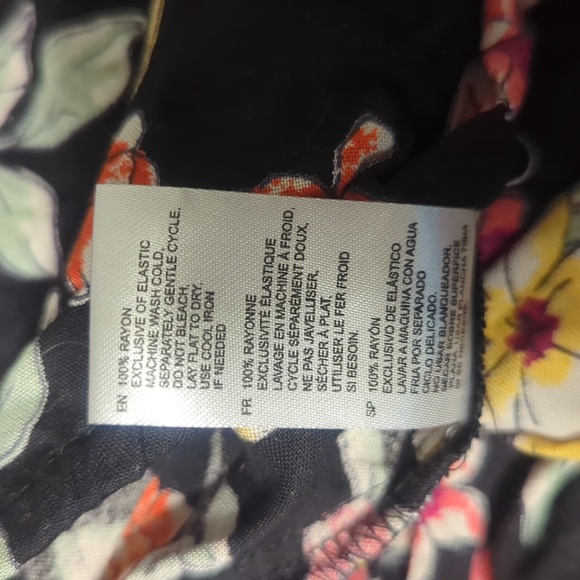 NWOT RDI floral cutout jumper - Picture 9 of 10